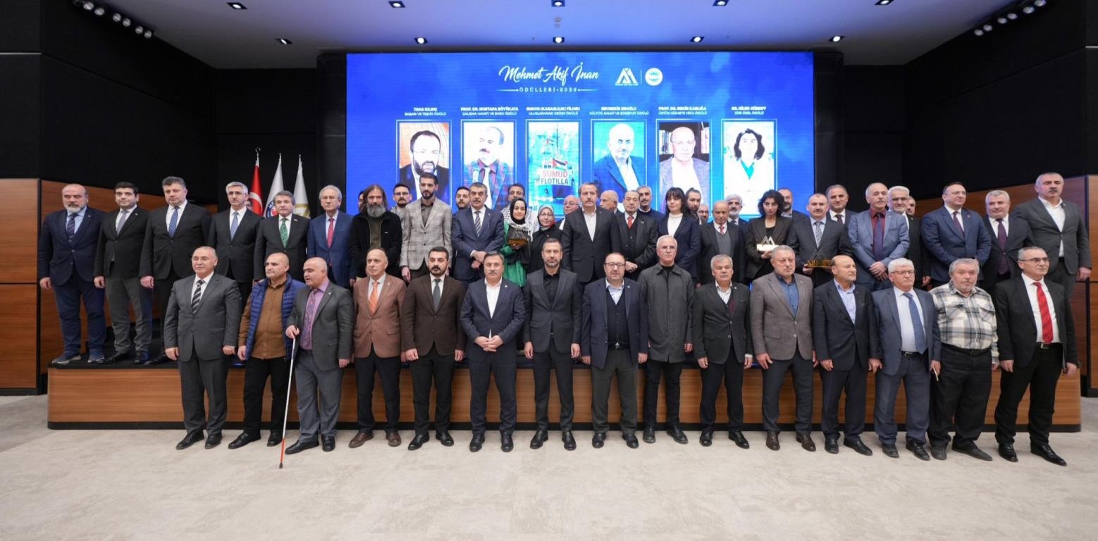 Mehmet Akif İnan Ödülleri Sahiplerine Takdim Edildi